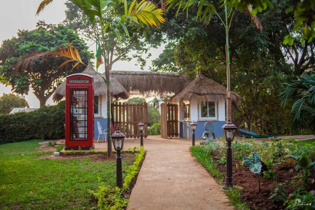 Village Noah Yaounde Ngoại thất bức ảnh